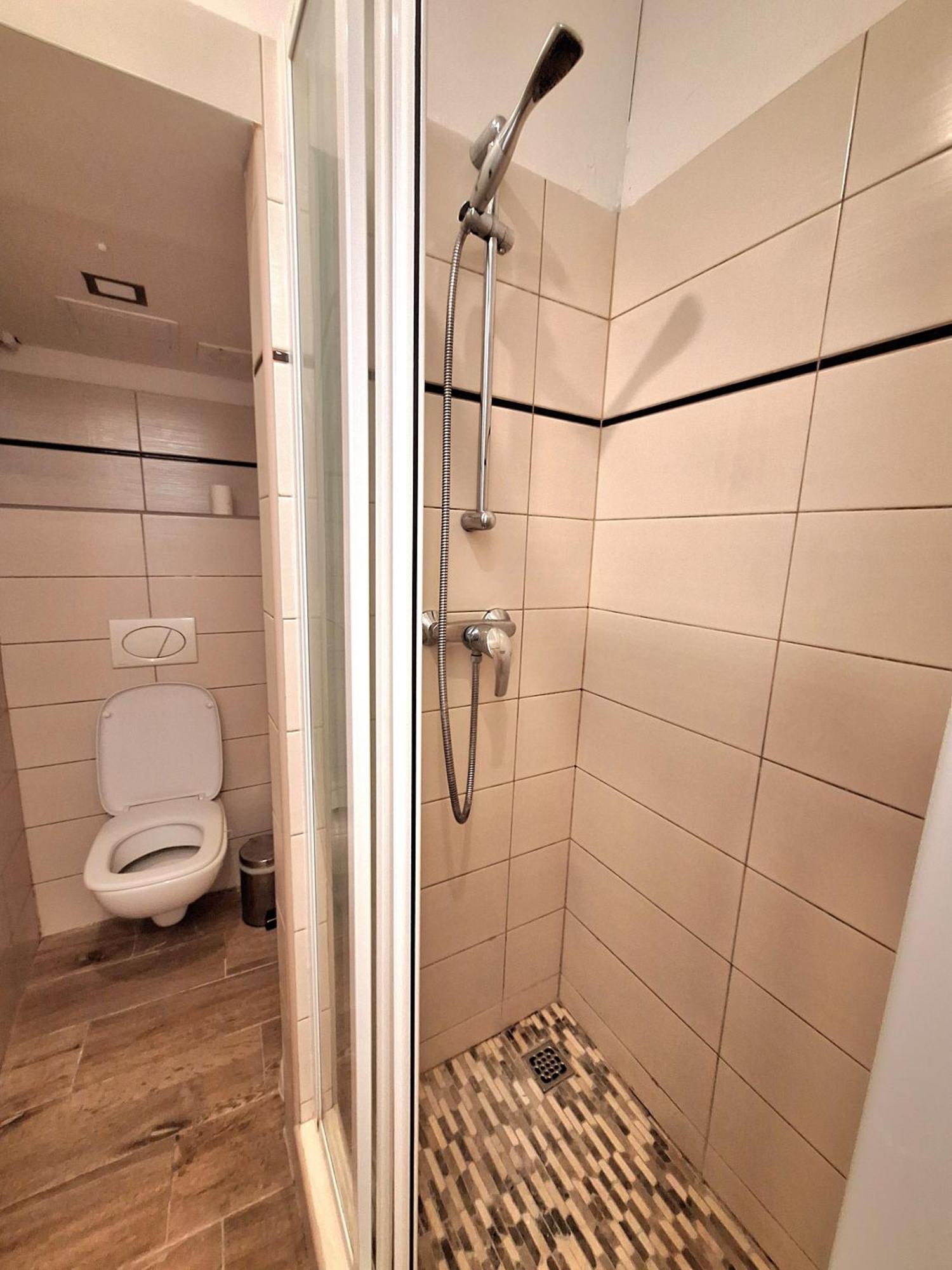 Apartment Emma - Old Town Bratislava Buitenkant foto